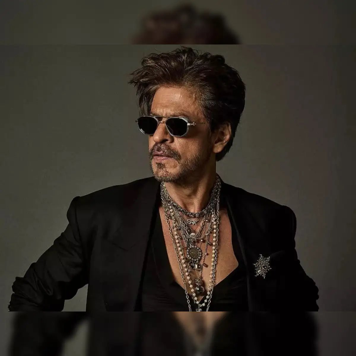 sarcastic_us's tweet image. No one says “palat” like him, no one rules like him! 😍
Happy Birthday, Shah Rukh Khan 👑
#SRKDay
#HappyBirthdaySRK