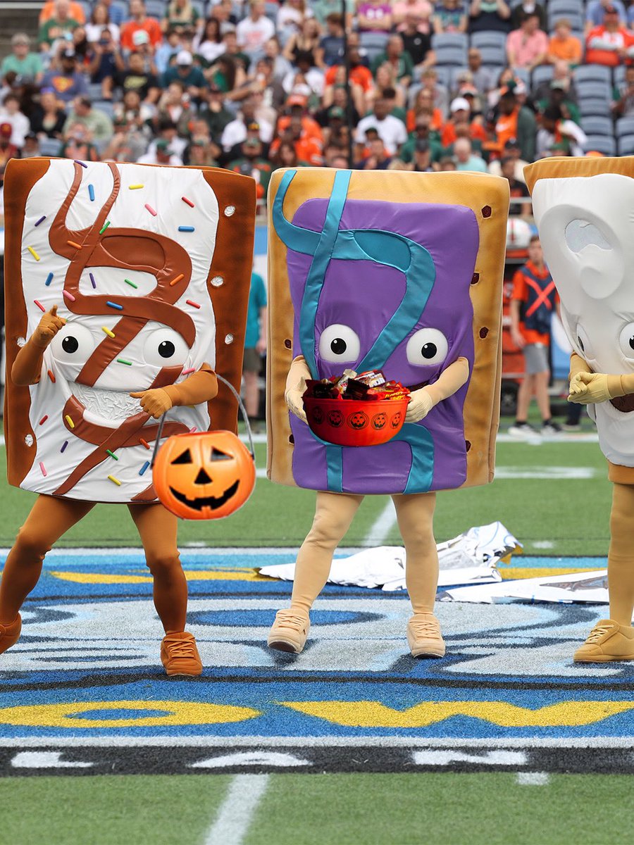 Pop-Tarts Bowl tweet media