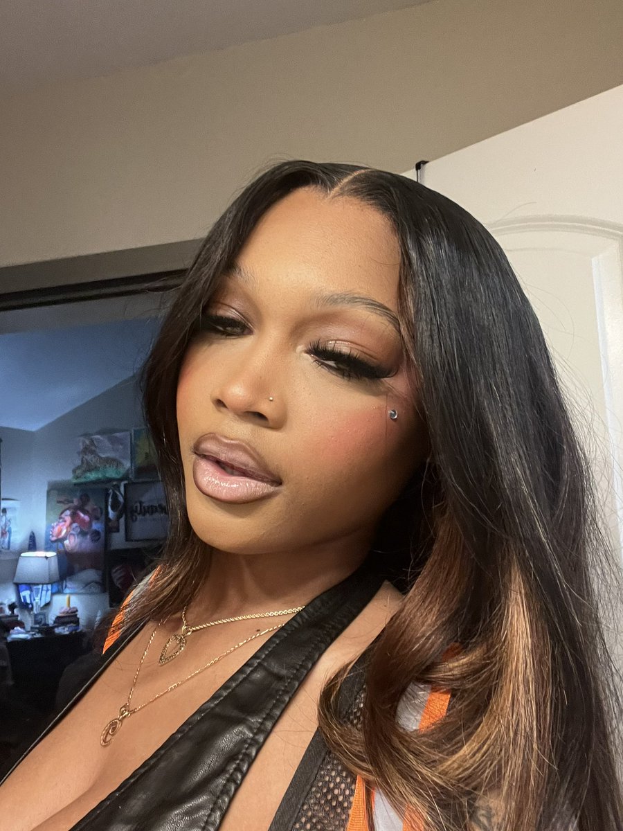 Cnya 🖤 tweet media