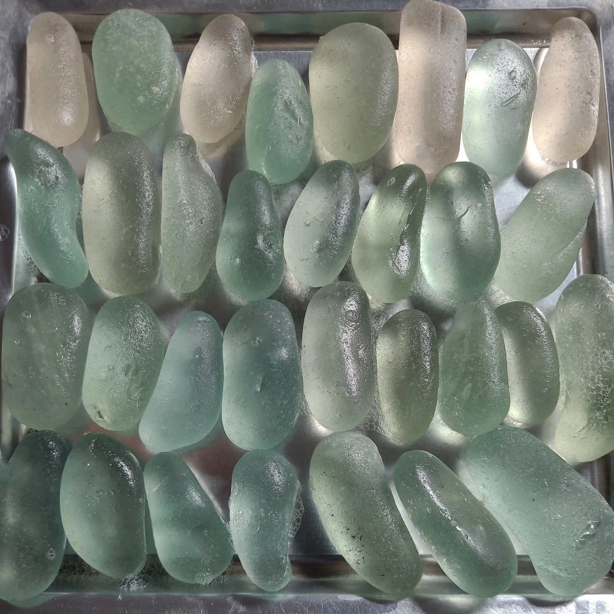 seaglasssteve's tweet image. 💃#strictly #seaglass🕺NEW long listings💃
👀If you are looking for a special shape/colour-go to this page👇300 genuine 🌊sea glass #seapottery listings
ebay.co.uk/usr/seaglassst… 
😍search a word eg-flat mosaic oval button turquoise marble multi Seaham teardrop jewellery #vintage