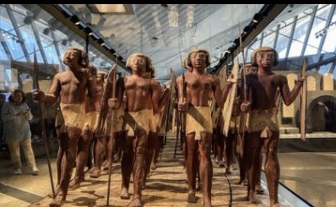 عندما يتحدث التاريخ، تصمت اللغات كلها. 
مبروك يا أم الدنيا.
#المتحف_المصري_الكبير