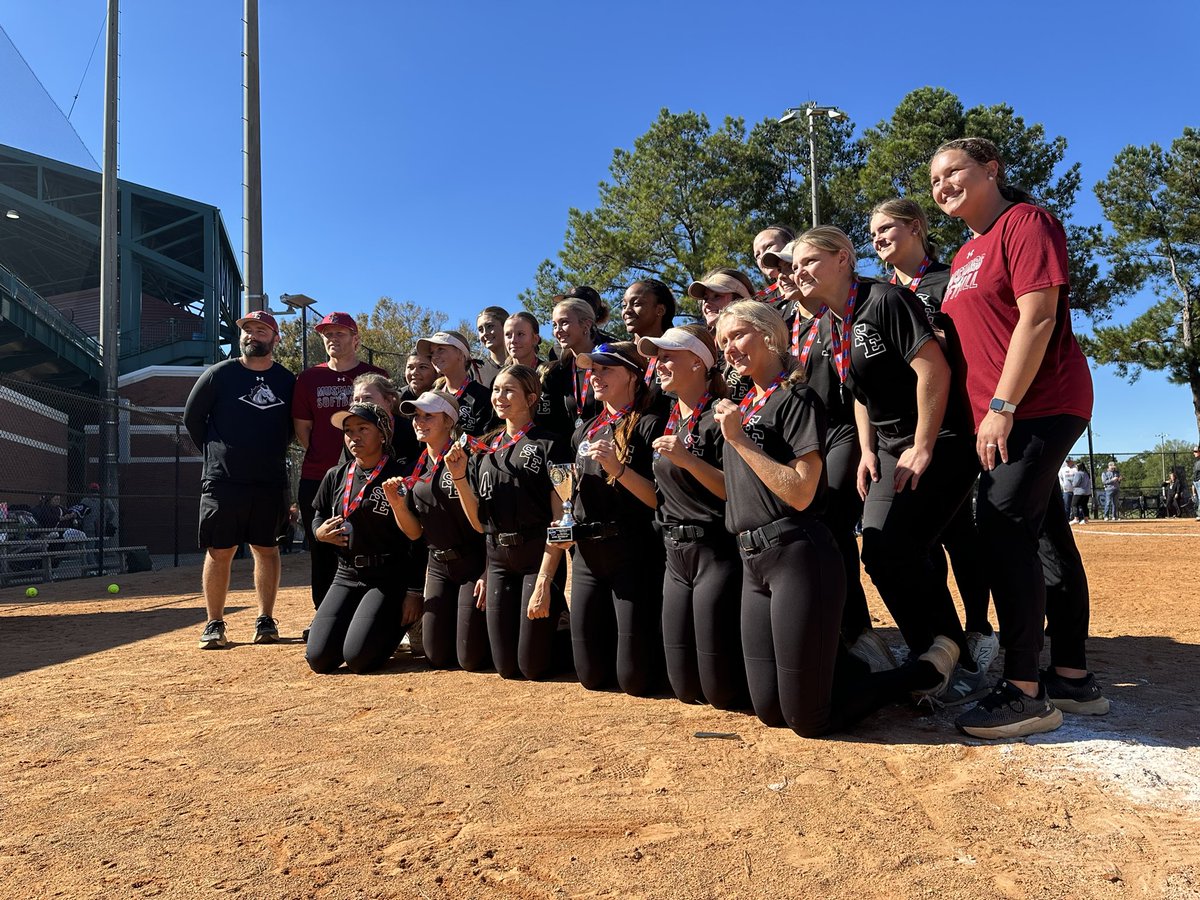 Zach Fox tweet media