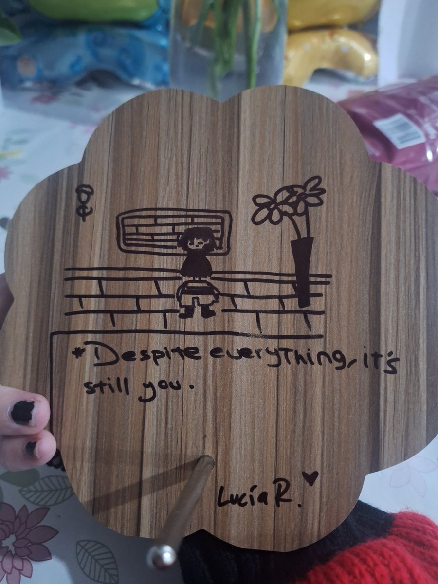 Arpire18's tweet photo. Vale voy a llorar mucho que cojones tío jo

Mi momento favorito de undertale
Una de mis metáforas favoritas de la ficción 

Despite everything is still you joder q amigos tengo jo 
@Luchia_RG110 https://t.co/6AemIlNIsf