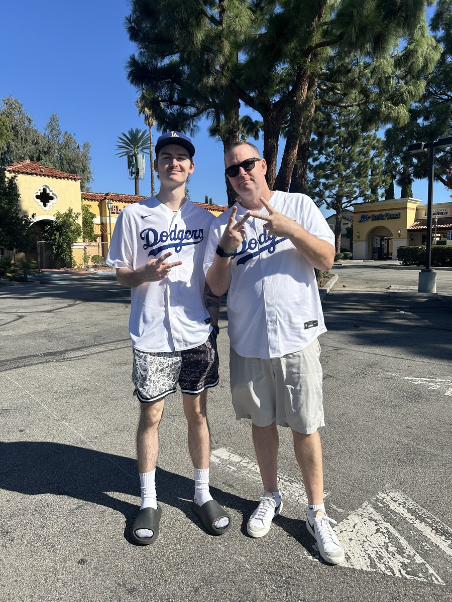 We ready..game 7!! Go Dodgers!