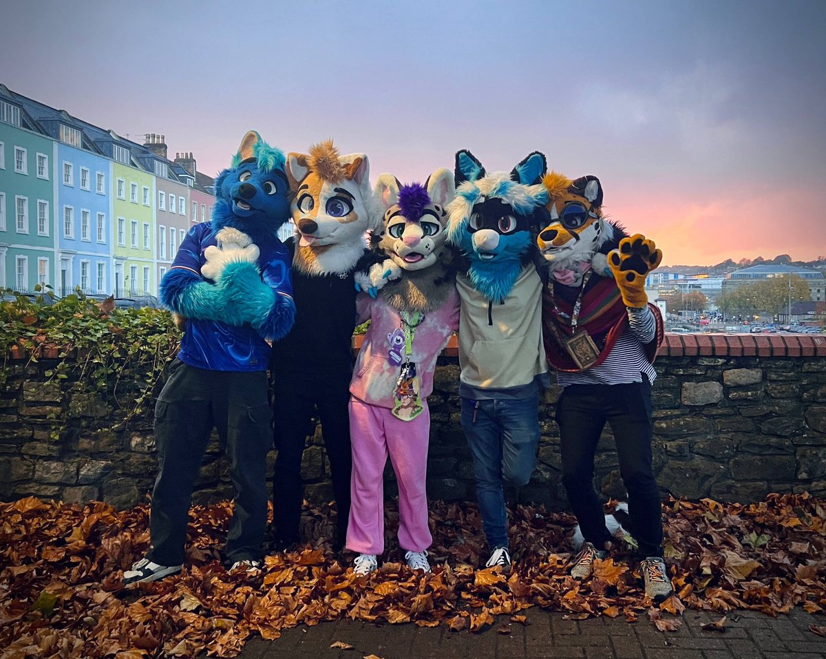 The pussy possé 🔥

@HUI57483809 📸