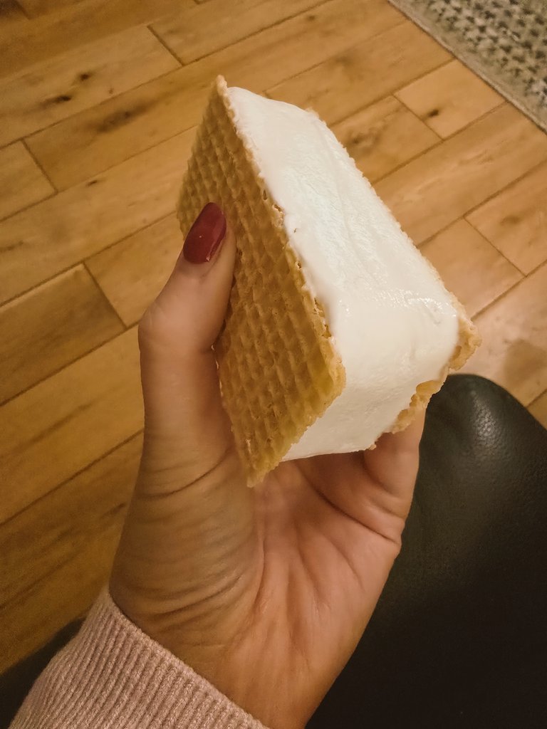 Sheena_McS's tweet image. A very underrated dessert😍 #oldschool #slider