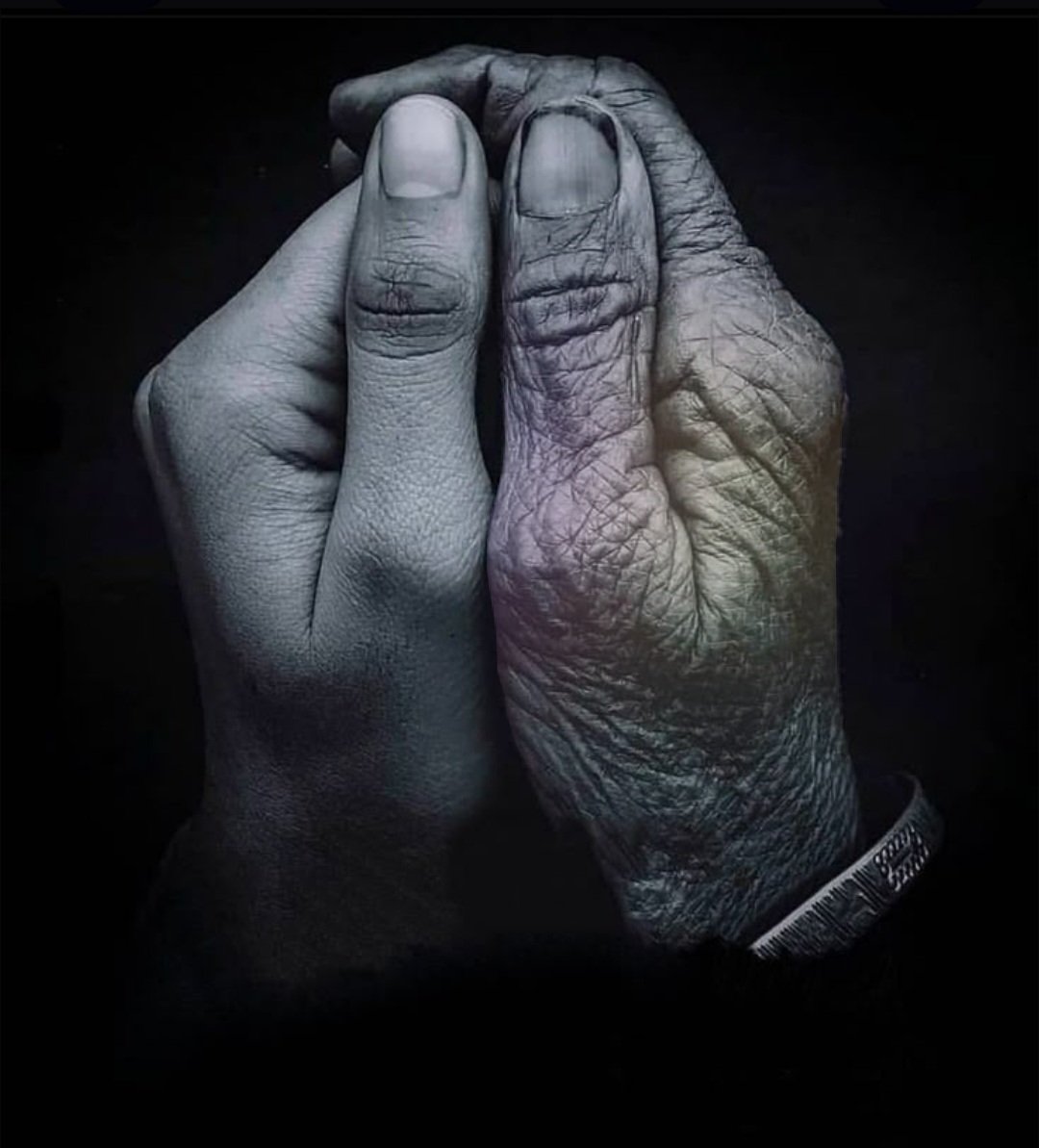 Εκεί...στο αμειλικτο του χρόνου,  που πρόλογος και επίλογος γίνονται ΤΩΡΑ!