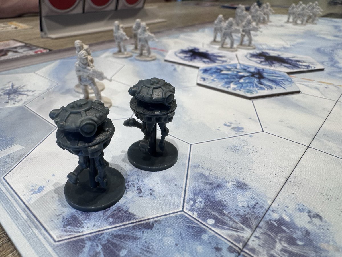 VerbreukB's tweet photo. Reconnaissance underway on planet 🪐 HOTH... Imperial forces are in contact with the rebels and appear to be gaining the upper hand... 🤩 https://t.co/CnXnxtBIra