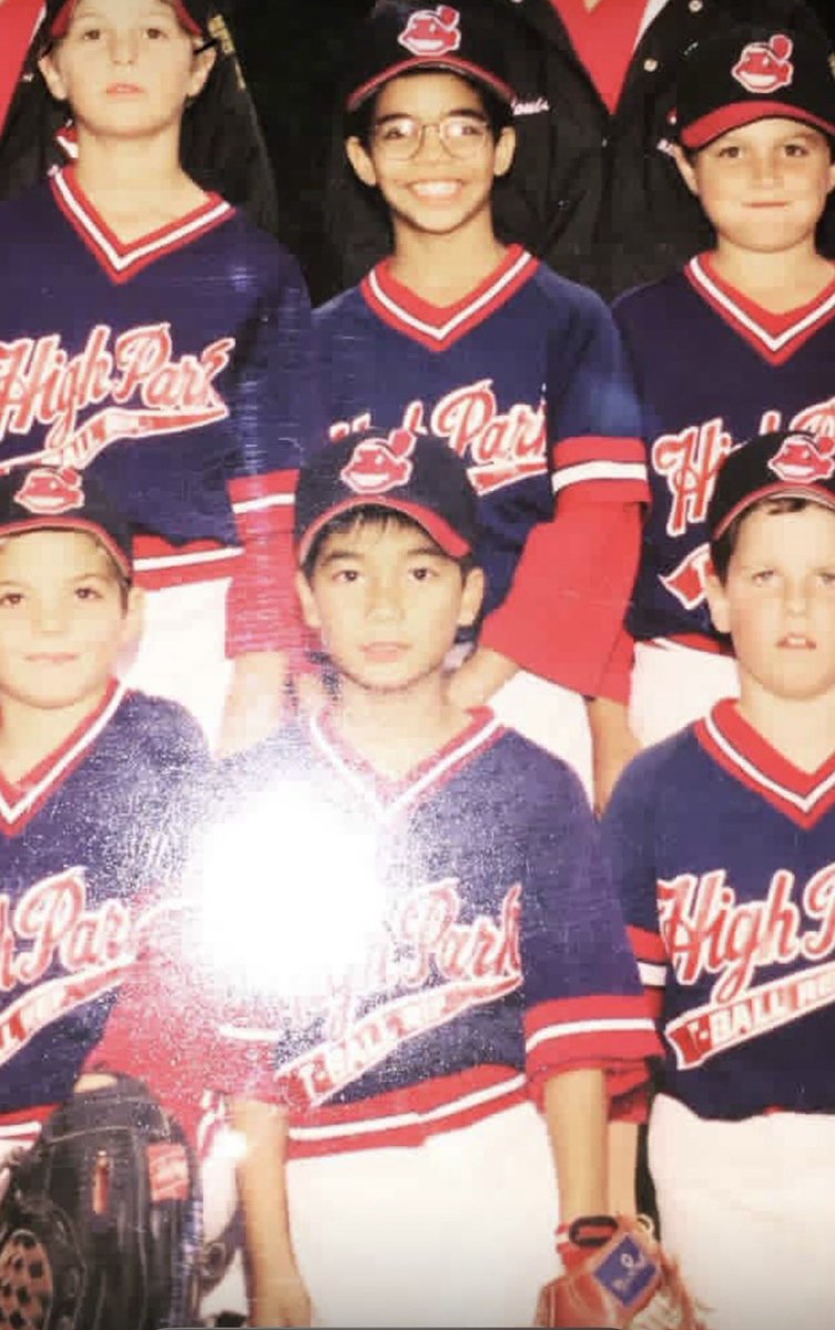 plottttwisttttt's tweet image. YOUNG $$$LUGGER