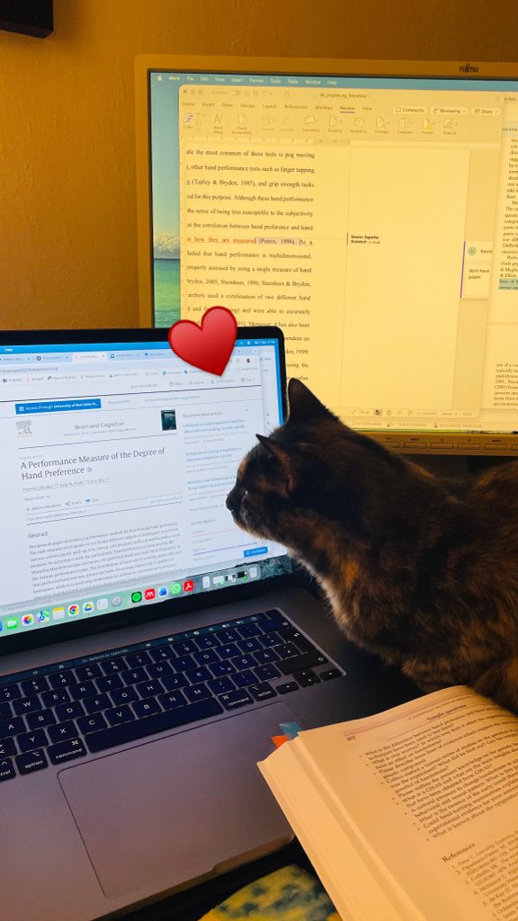 SevimIsparta's tweet image. Histon is reading some references, and she says the methods section definitely needs “more tuna.” 😹

We’re in good paws!🐾

#catforscience #catscience #laterality #pawedness #science #cat