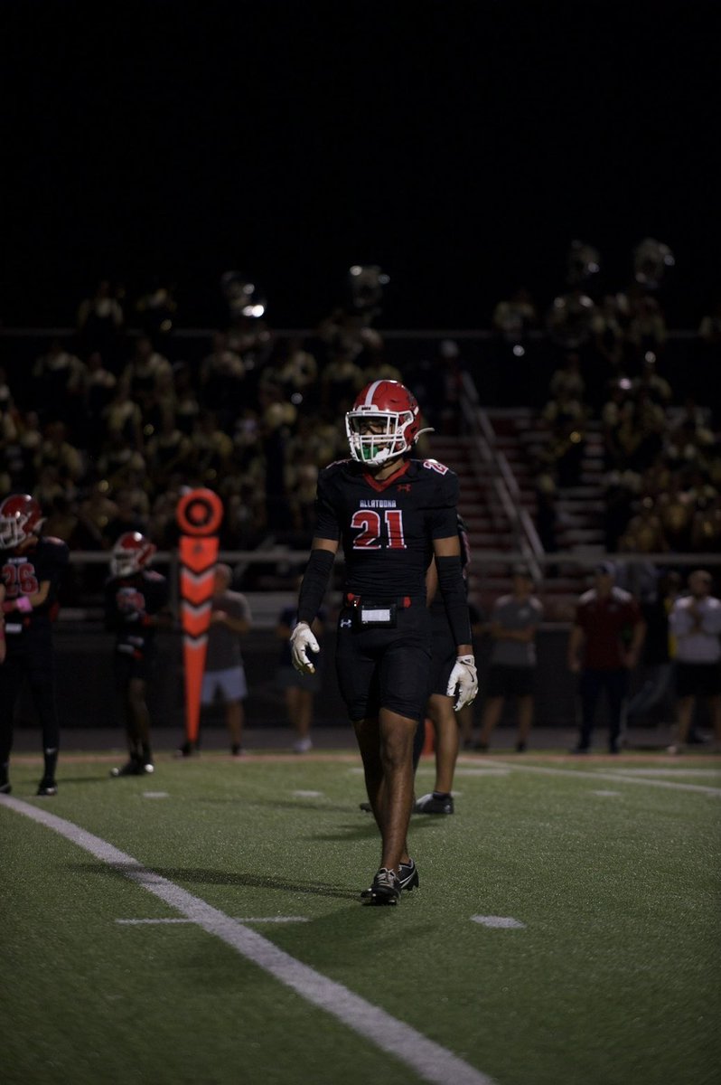 Check out my Junior season film 
6’1 165 

8 PBU
7 TFL
30 TOT

<a href="/CoachBrad_Smith/">Brad Smith</a> 
<a href="/CoachMahan_1/">Fran Mahan</a> 
<a href="/CoachTdriddick/">Travis Riddick</a> 
<a href="/RecruitGeorgia/">Recruit Georgia</a> 
<a href="/RustyMansell_/">Rusty Mansell</a> 
<a href="/On3Recruiting/">On3 Recruiting</a> 

hudl.com/v/2SgUD5