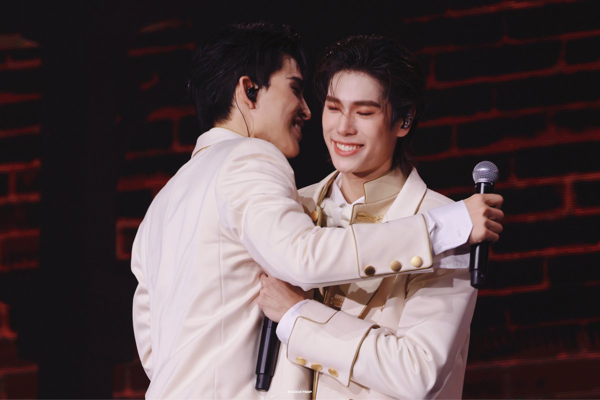 cccatnip_'s tweet image. 5y still shy 😆
PONDPHUWIN JOURNEY CONTINUES
#PondPhuwinFanconD2
#ปอนด์ภูวินทร์ #PondPhuwin
#ppnaravit #phuwintang