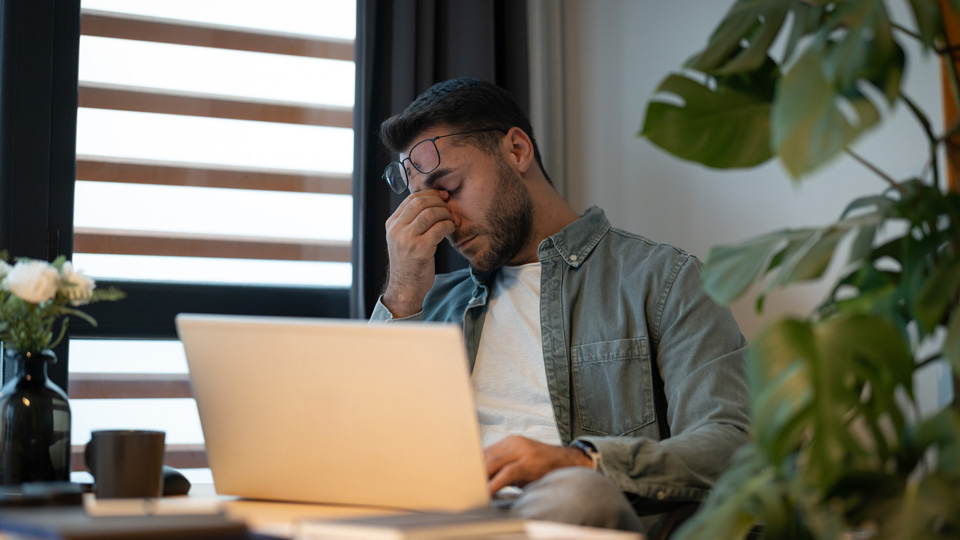 New research explores the diagnosis gap in dry eye disease. Dr Piotr Wozniak shared that half of those surveyed reported frequently experiencing symptoms of eye dryness, only 17% had received a diagnosis from an eye care professional.

Find out more here: ow.ly/oL1o50XlepC