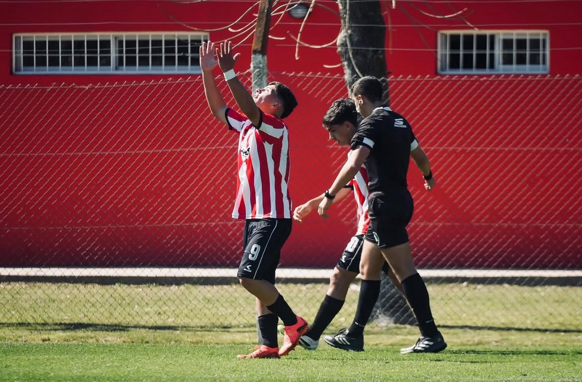 #EDLP Con su doblete de hoy ante Belgrano, Giovanni Infante llega a los 17 GOLES en este 2025. Enorme presente del delantero 2010.