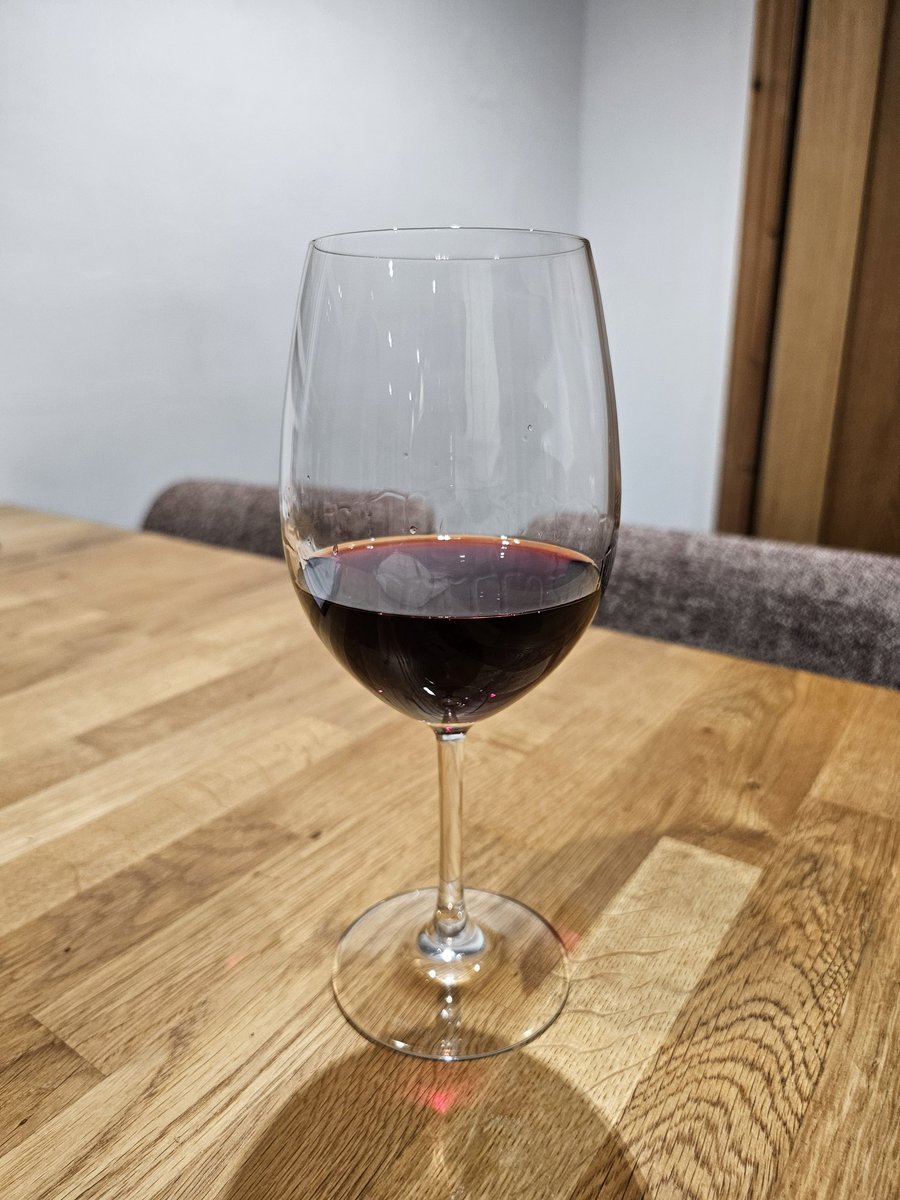 valpolicella

that's it, that's the tweet