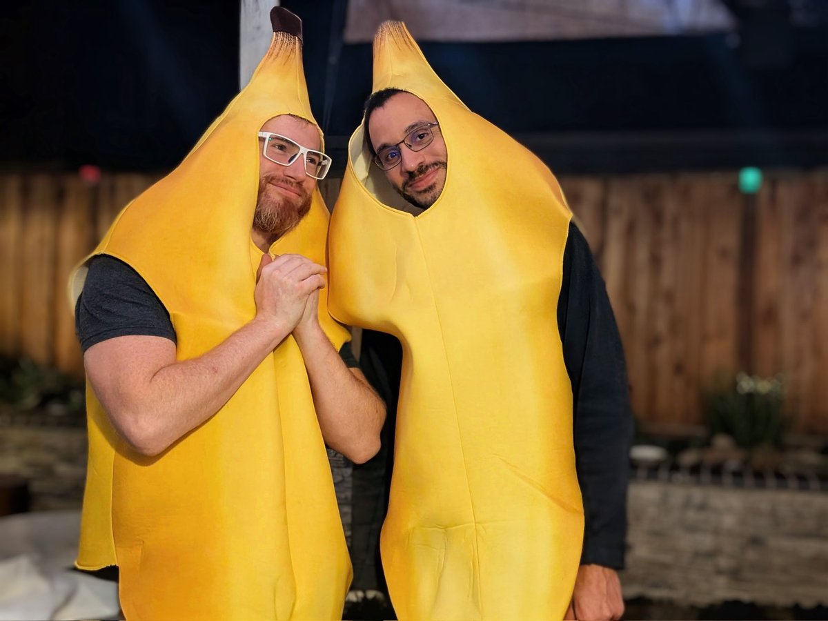 Me: standing in line holding 5 banana costumes.
Random lady in line: "so uh,... what's the plan here"
The plan:
