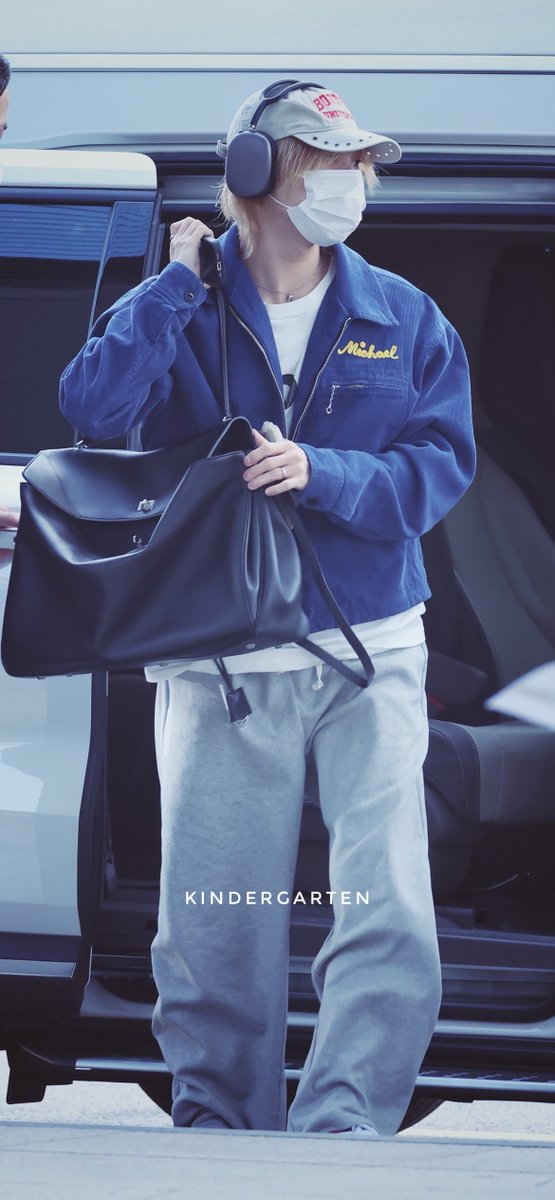 TaeminNews_FR's tweet photo. {UPDATE} ✧ 31.10.25  

Taemin est parti de l’aéroport d’Incheon direction Mumbai pour le K-Town Festival 🇮🇳

📸@/kin_718

#태민 #Taemin #テミン #泰民 #SHINee 

#Isatis🦊 https://t.co/LIBvTXmx1B