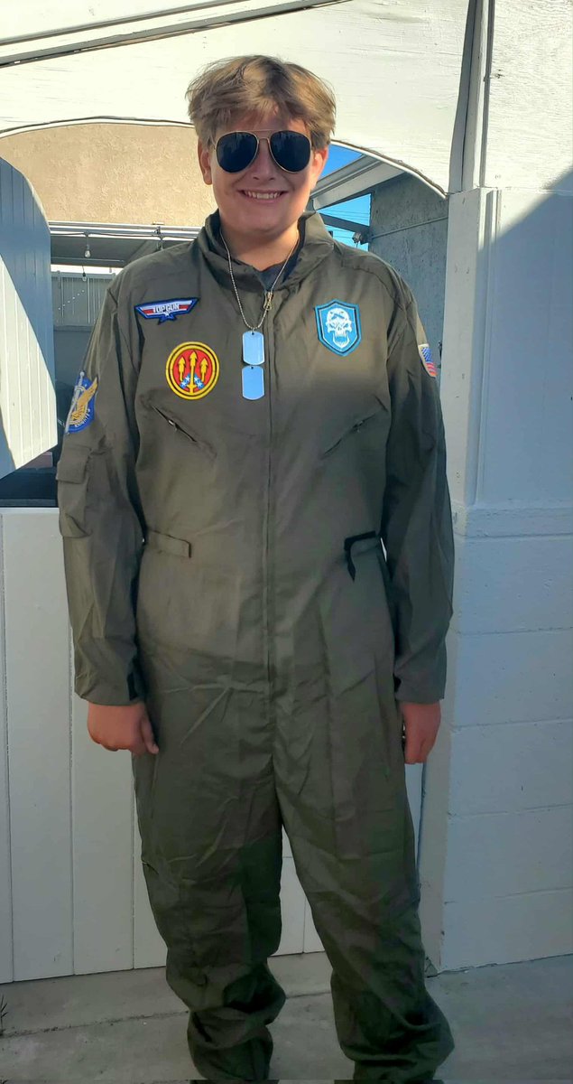 For Halloween, Jacks went as Maverick from Top Gun. He's bigger than Tom Cruise, though. 😂