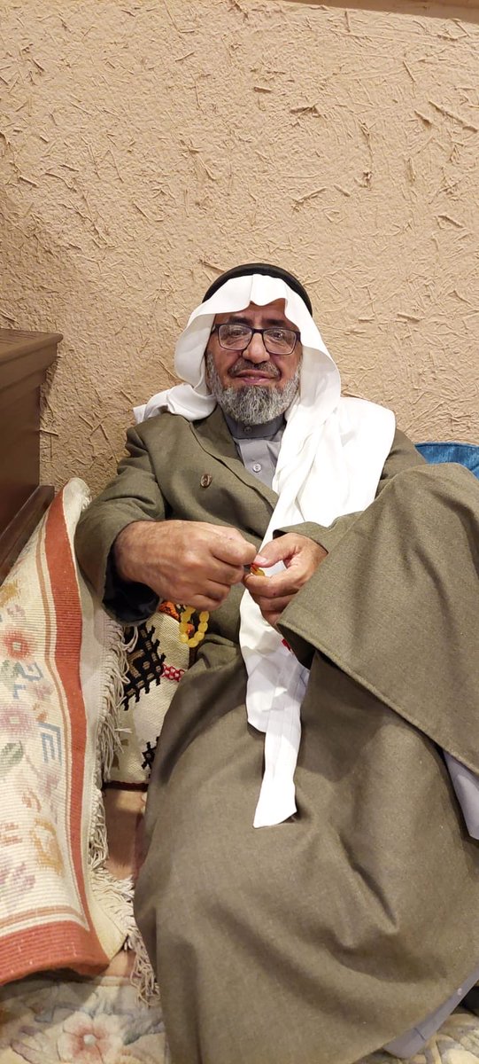 رحمك الله يا أبا سعيد، أيها الصديق الوفي والنسيب العزيز. ما زال وقع رحيلك في النفس كالصاعقة، فقد كنت لي أكثر من أخ، عرفتك منذ الطفولة، وكبرت معك المودة يوماً بعد يوم. كنت إذا ضاق صدري لجأت إليك، فأجد في حديثك العذب وأسلوبك الهادئ ما يشرح الخاطر ويبدّد الهم.

رحلتَ فجأة، دون وداع،