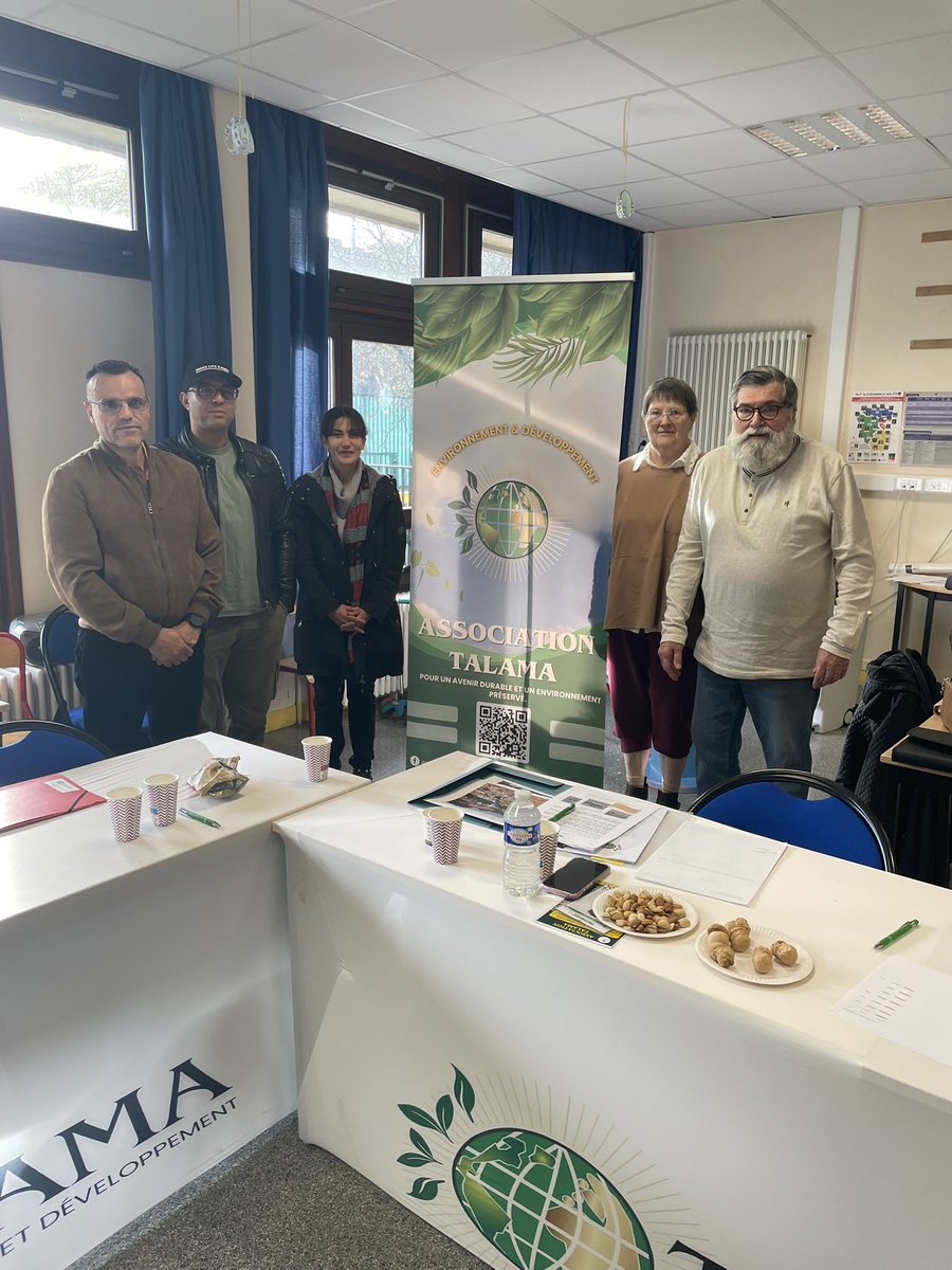 talama_asso's tweet photo. De l’énergie, des idées, de la cohésion 💡
Notre équipe TALAMA avance unie pour un avenir durable et solidaire 🌍
Merci à toutes celles et ceux qui font vivre cet engagement chaque jour 🙏
#TALAMA #Engagement #DéveloppementDurable #Solidarité https://t.co/UnwTmN27t9