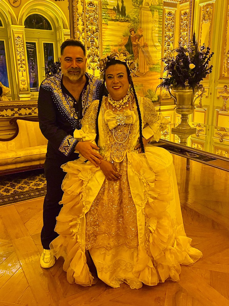 Padrinito hace Dias te  pensé!
 Dije dentro de mi  que tenia que llevarte tamalitos de los que  tanto te gustan y  me encuentro con esta triste noticia, como que me quedo sin tu cariño?  lamento muchísimo tu partida  El Mas Grande <a href="/Hector/">H</a> Terrones Q.E.P.D.