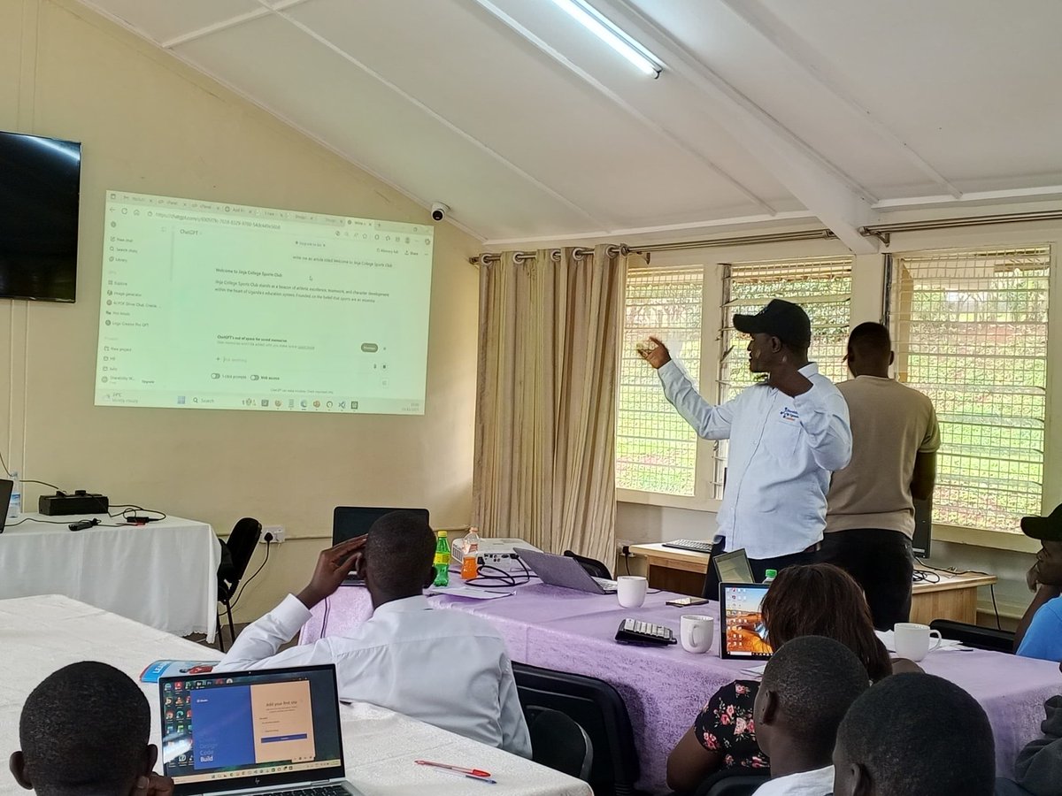 EduTechTrsNet's tweet image. Learners exploring MIT App Inventor earlier today during the STEAM clubs mentorship session by the EduTech Teachers Network (ETN). Great thanks to Nile Spark Innovation Hub for hosting us!