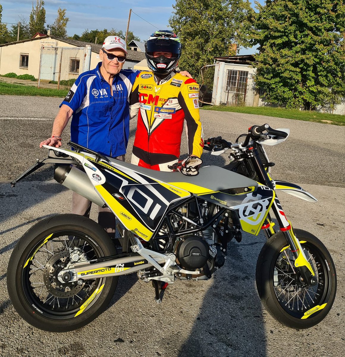 Today, November 1st, is my father, Vlado Motycka birthday. A beautiful 83rd. 
So all the best, dad! 🥂
1.11., je narodeninový deň môjho otca, Vlada Motyčku. Krásnych 83. 
Tak všetko najlepšie oco, hlavne to zdravíčko, lebo v posledných mesiacoch to bohviečo nebolo! 🥂