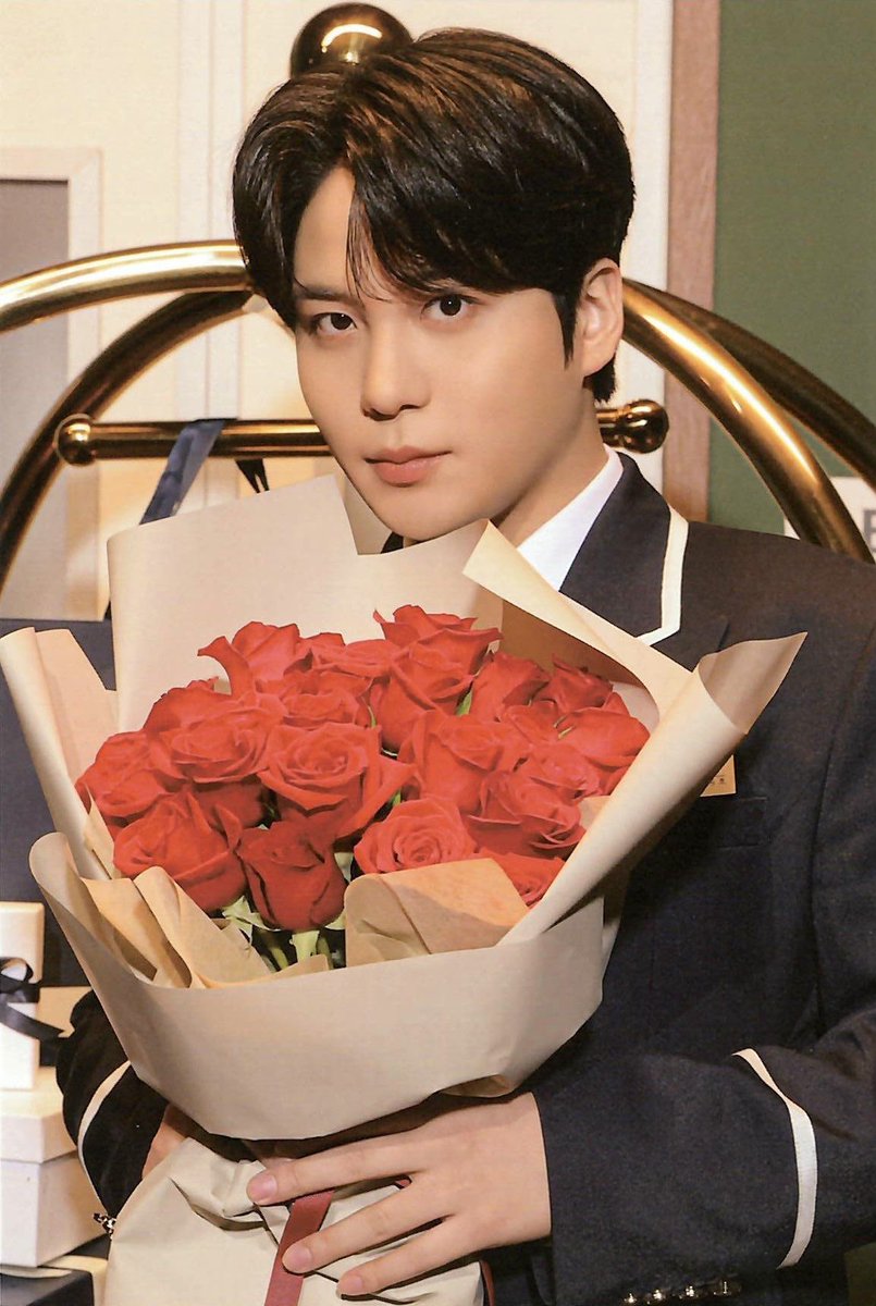 jonghoping's tweet image. Jongho over flowers