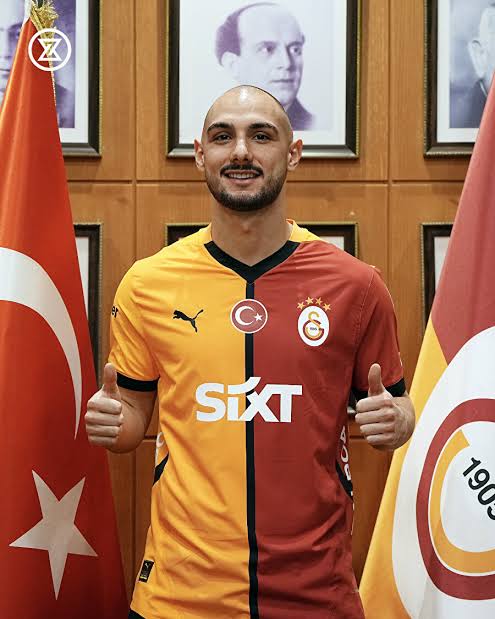 Transfer edildiği gün de söyledim şimdi de söylüyorum "Ahmed Kutucu Galatasaray tarihinin en gereksiz transferlerinden birisidir" 

#GSvTS