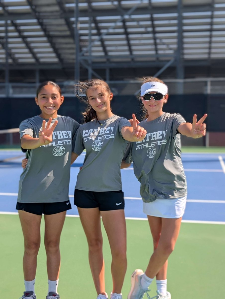 Athletics_CMS1's tweet photo. Big shout-out to our tennis teams for their awesome performances!🤩

Girls Singles:
🥇Noa Honrubia
🥈Sloane Ramirez 
🥉Aubrie Salinas
4th - Olivia Padilla 
 Girls Doubles:
🥈 - Mia Hernandez and Alessandra Acosta

Boys Singles:
🥇 - Mateo Requenez 

Mixed Doubles: 
🥉Jonathan Pedroza & Sloane Hamer

Boys Doubles: 
🥉Ian Perales & Oscar Cortez

Awesome job, Cobras — keep making us proud! 💙💛🐍