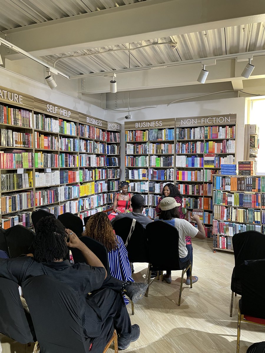 The book chat. Had fun conversing with <a href="/LolaAkinmade/">Lọlá Ákínmádé - MOVED TO THREADS + BLUESKY</a> for her book Bitter Honey (<a href="/masobebooks/">Masobe Books</a> is the Nigerian publisher).