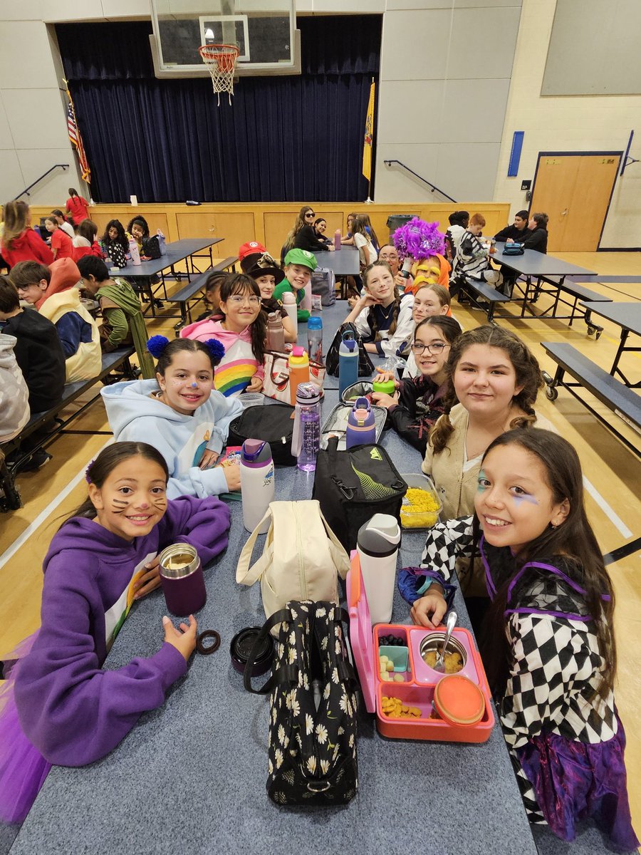 WaldwickMiddle's tweet photo. Still a few more. https://t.co/urUHqFkADO