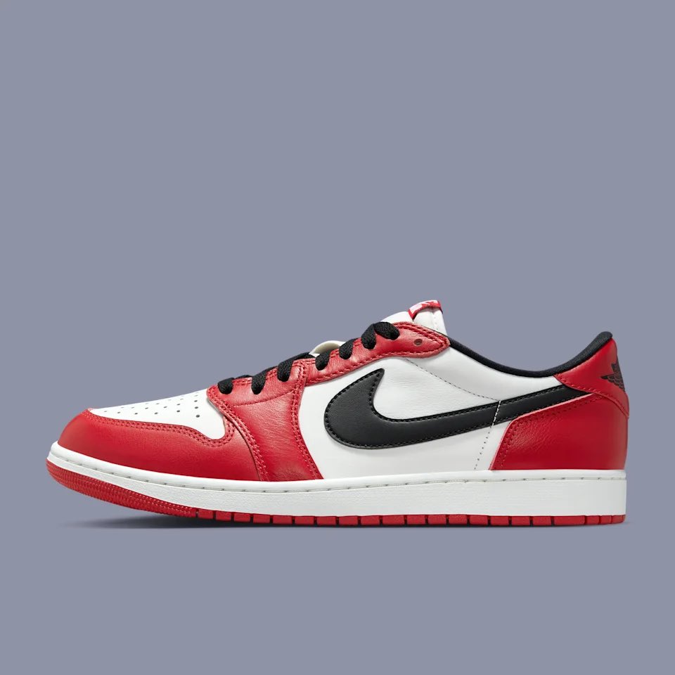 gotemonline's tweet image. Ad: Air Jordan 1 Low OG &apos;Chicago&apos;

📝 Dropping on (11/15) at 10 AM EST / 7 AM PST for $145.00 via @nikestore

🔗 bit.ly/4oj7mO7