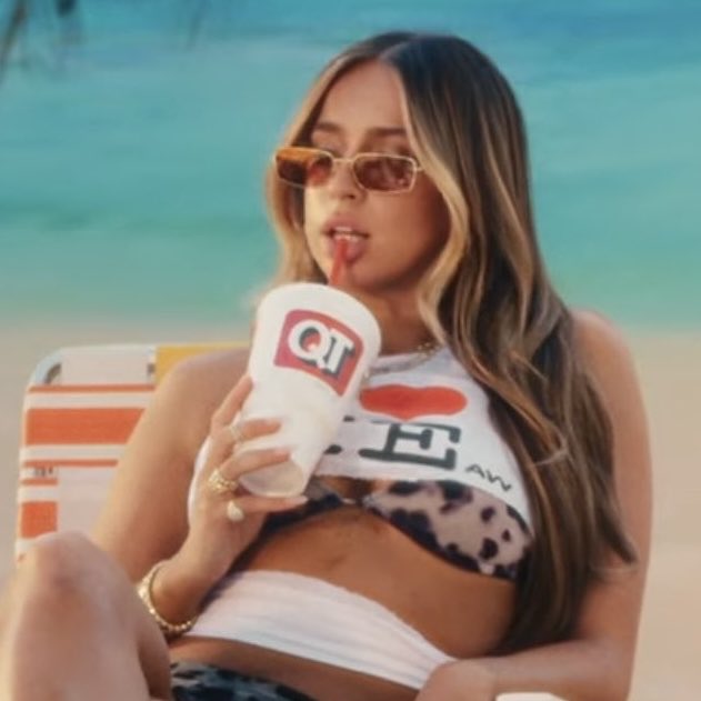 I hate gay Halloween what do you mean you’re Tate McRae’s QT cup