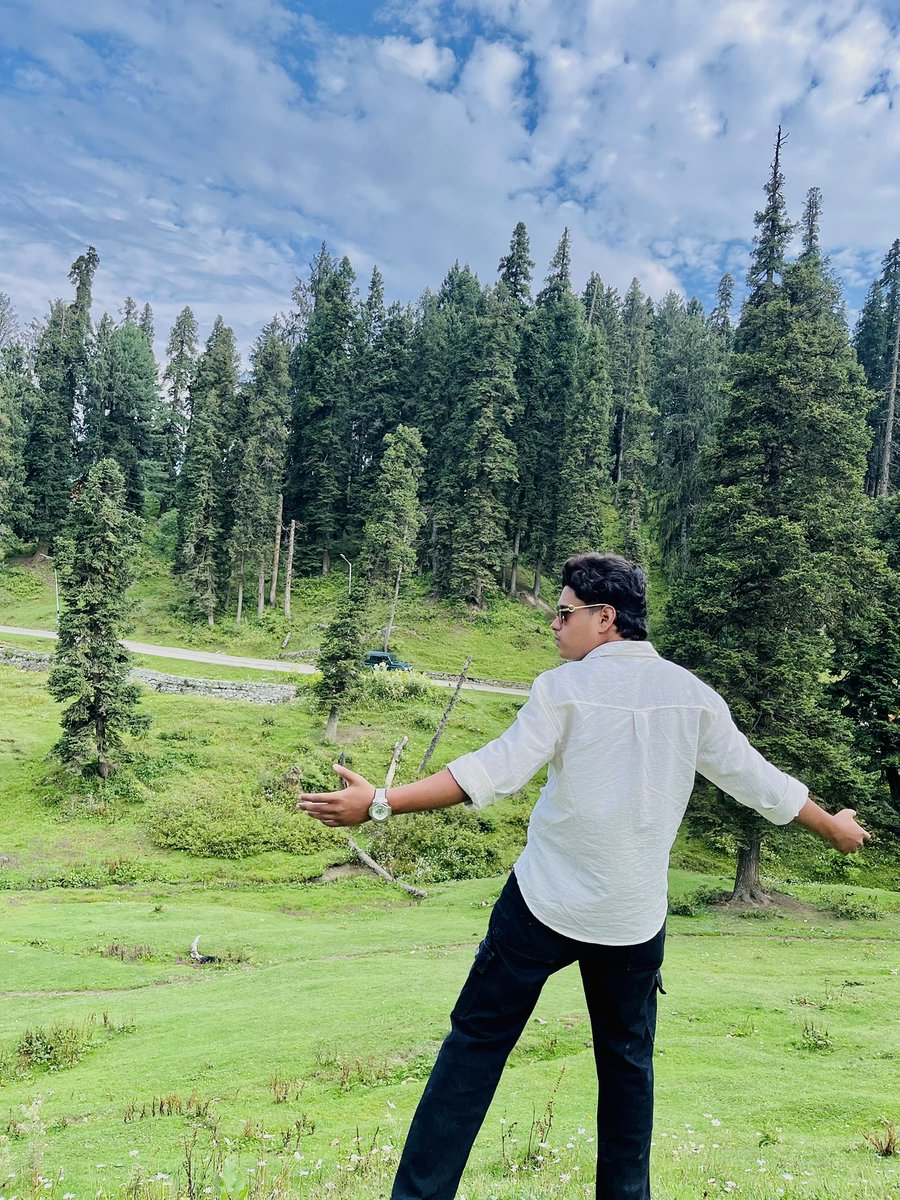 arbaazx7's tweet photo. #HappyBirthdaySRK 
Long live king 👑🫀 https://t.co/4nlP7EIkIN