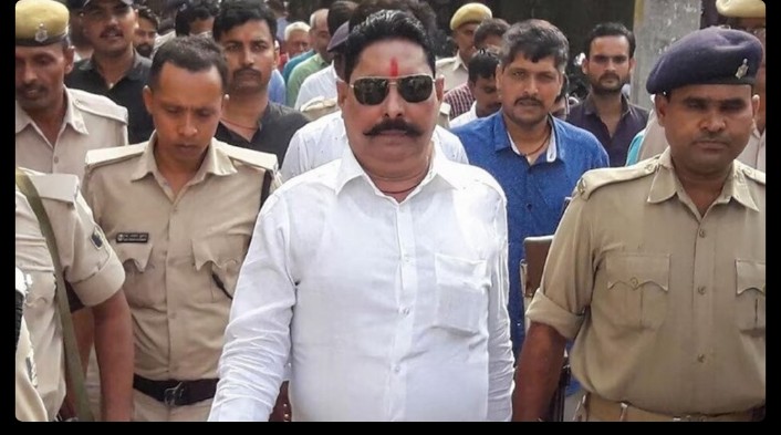खबर आ रही है कि अनंत सिंह को दुलारचंद यादव की हत्या के आरोप में गिरफ्तार कर लिया गया है। देखना है कि इनका पर्चा खारिज होता है या नहीं।
#BiharElection2025 #AnantSingh #Bihar #dularchand