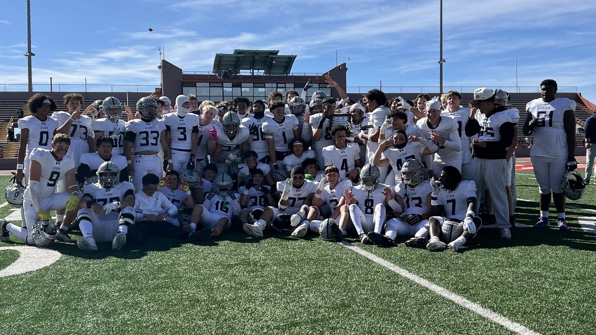 LCHS_MTapia's tweet image. The Bears are your district 2-6A football champions. They had a decisive win this afternoon. Way to go Fellas!!
#WALC