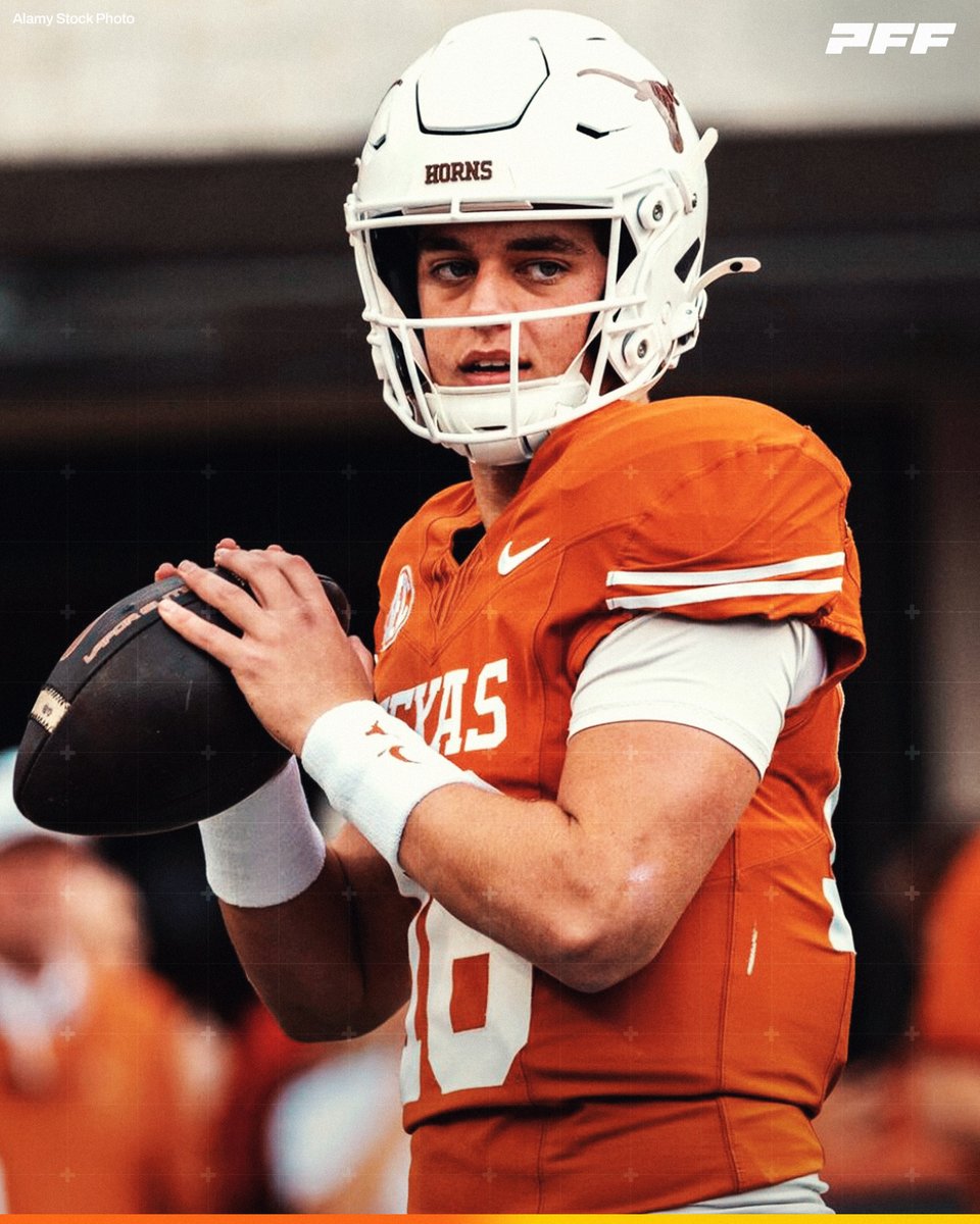 Texas QB Arch Manning vs Vanderbilt:

🤘 25/33
🤘 328 YDS
🤘 3 TDS
🤘 0 INTS

<a href="/TexasFootball/">Texas Football</a>