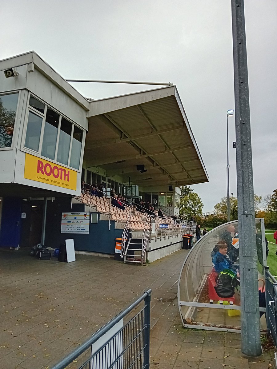 📆 Zaterdag 1 november 
📍Zuidersportpark Sneek
<a href="/vierdedivisie/">vierdedivisie</a> 
Zeer zwak spelend <a href="/ONSSneek/">ONS Sneek 🔶</a>
ruim geklopt door <a href="/tvc28/">𝗧𝗩𝗖 '𝟮𝟴</a> 
Openingstreffer na 33 seconden, eindstand 0-5!
#voetbal #onstvc