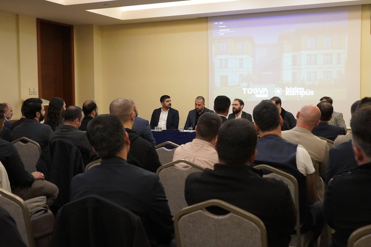 ihkrgzl's tweet photo. 📍Ankara

35 Yurt Müdürümüz ile TÜGVA Yurtları Değerlendirme Toplantısında bir araya geldik.

Gençliğin barındığı yurtlarımızı sadece bir konaklama alanı değil; fikri ve manevi gelişimin merkezleri olarak görüyoruz! https://t.co/yOarJO3FNm