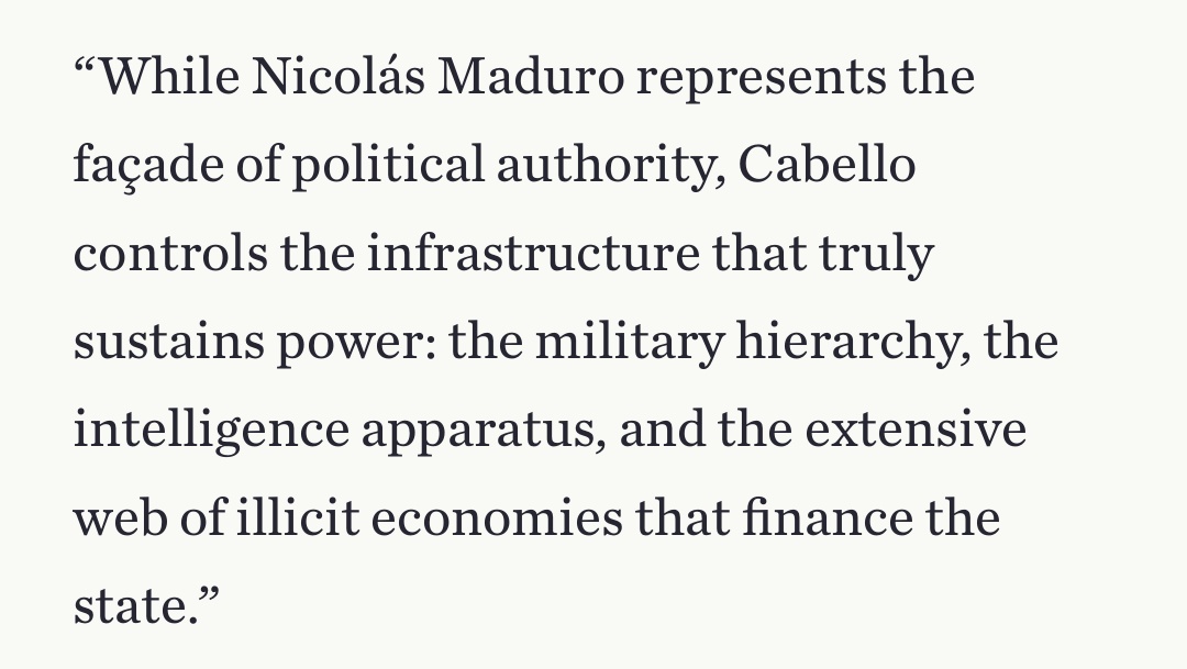La inteligencia estadounidense finalmente ha comprendido que quién ostenta el poder realmente en Venezuela es Diosdado Cabello a través del Cartel de los Soles, y que Nicolás Maduro es tan solo la marioneta, la figura pública.

Desde la Casa Blanca aseguran que: "Cabello