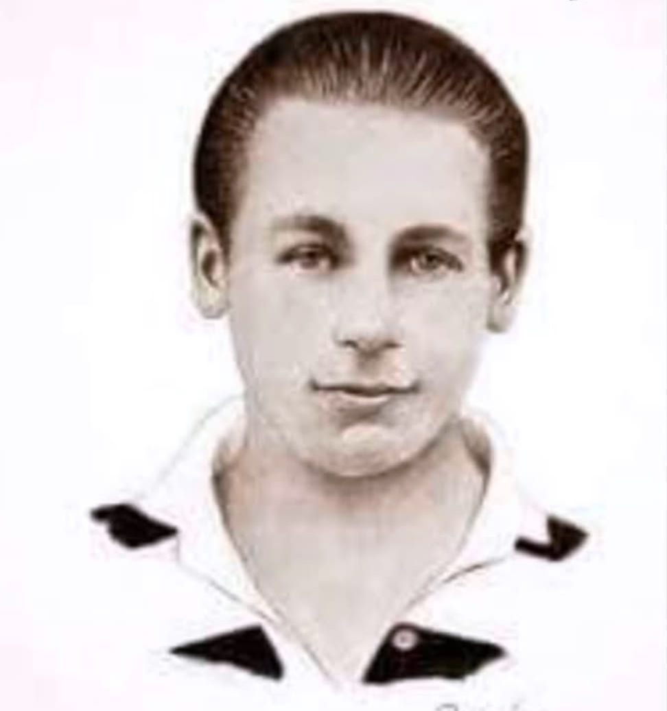 105 years ago on this date Kevin Barry lost his young life for the cause of Irish freedom.

"Shoot me like a soldier do not hang me like a dog, for I fought to free old Ireland on that still September Morn."