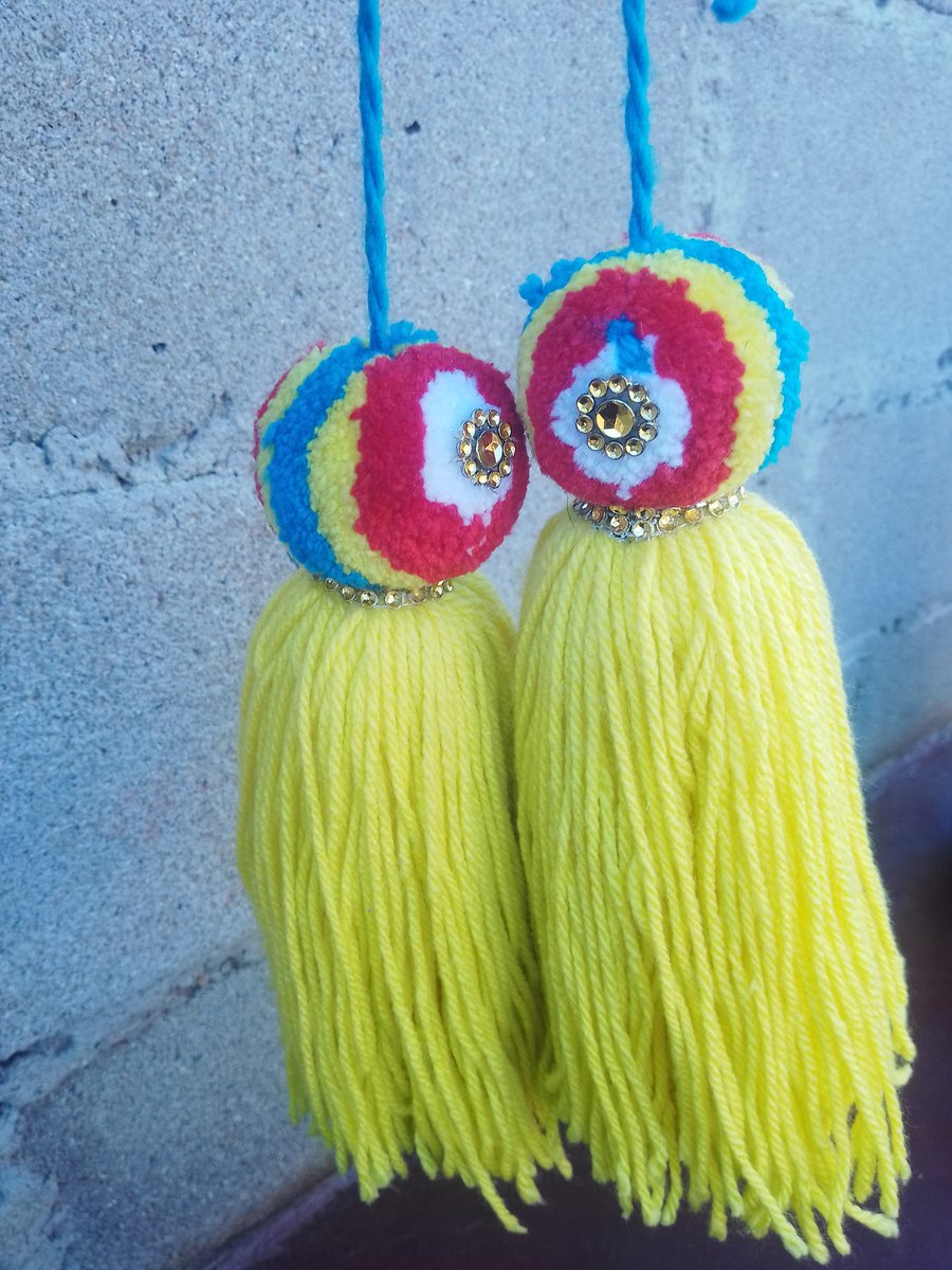 Slindile_Gwebu's tweet image. Emajobo nemgaco wabo bundle 
I am still your imvunulo plug 💖