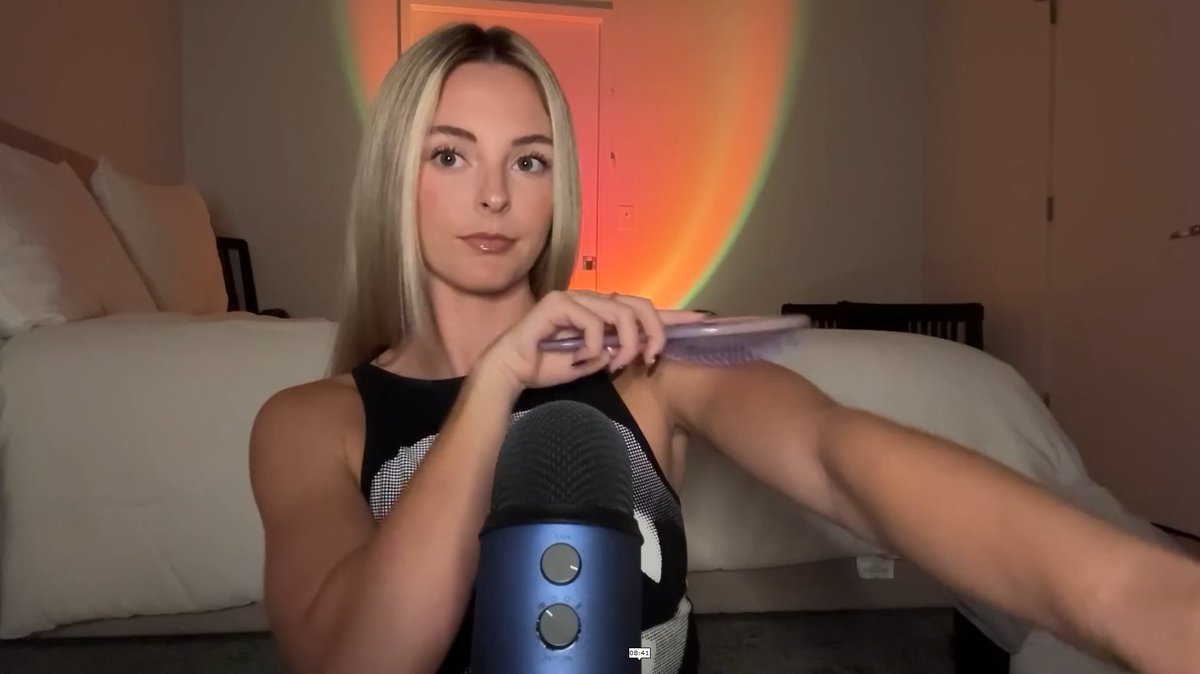 ASMR_Selection's tweet photo. Artist: beez asmr
ASMR On Myself | Hair Play, Skin Brushing, Nail Tapping 
https://t.co/Qni2G2l5li
#ASMR #АСМР #音フェチ #Relaxing https://t.co/1EAN0NhP8N