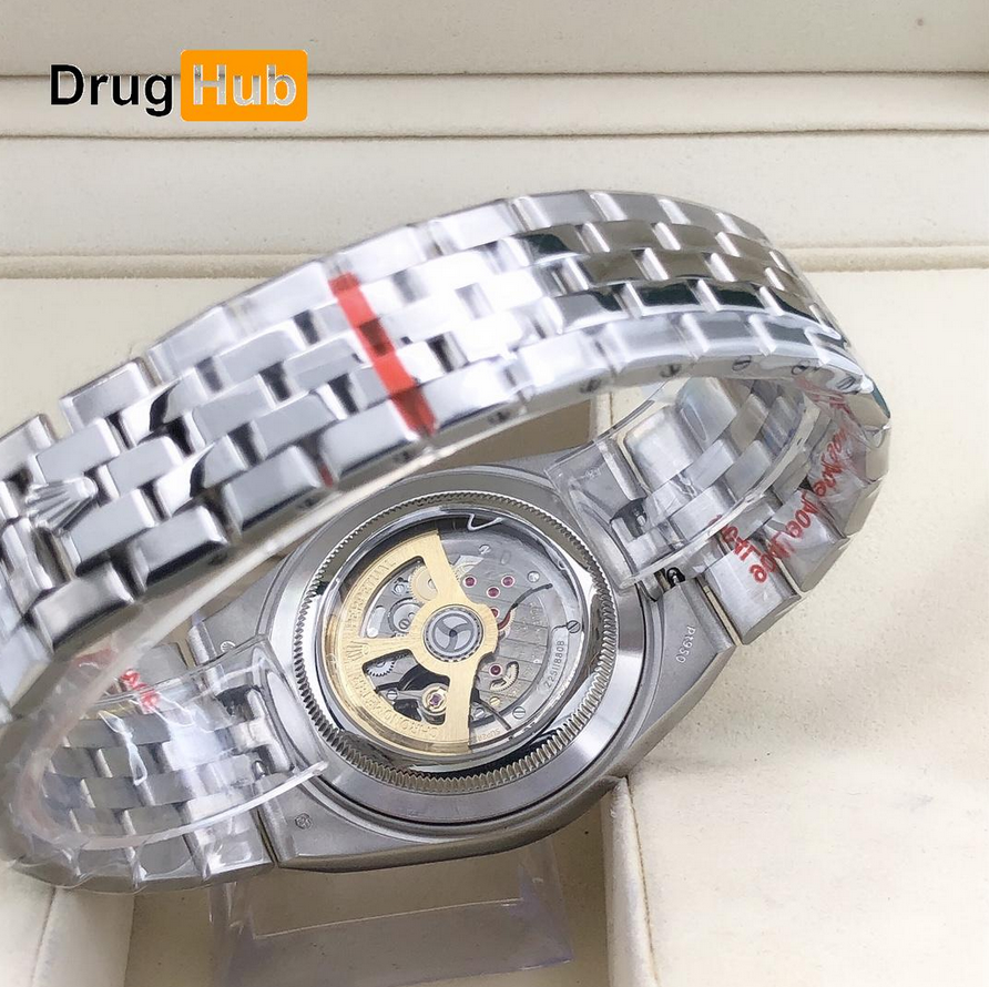 ⚠️ Vendor on the Dark Web is selling a Rolex Land-Dweller Blue Dial for $200 USD. Obviously counterfeit and shipping from China.