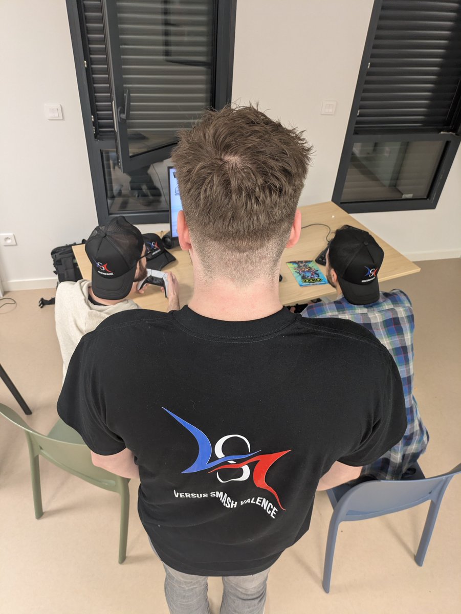 📷 Voici les photos de notre veillée eSport du secteur jeunesse (15 ans et +) à la MPT Fontbarlettes !

Versus, respect et esprit d’équipe à travers un tournoi en duo sur #2XKO, projeté sur grand écran ! 

Merci aux équipes et bravo à tous.tes !

🎥 VOD : youtu.be/TlG7xgowP5A