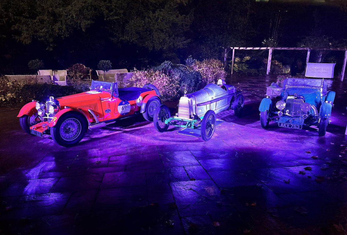 LOVELIGHT tweet media