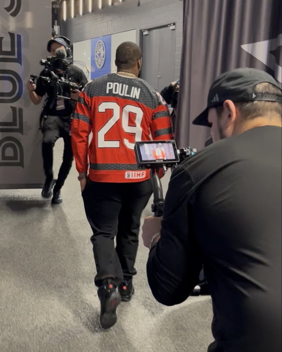 Vladimir Guerrero Jr. shows up to Game 7 in a Marie-Phillip Poulin jersey. She’s the captain of the Canada women’s national ice hockey team

(via <a href="/DanRichard_RDS/">Daniel Richard</a>)