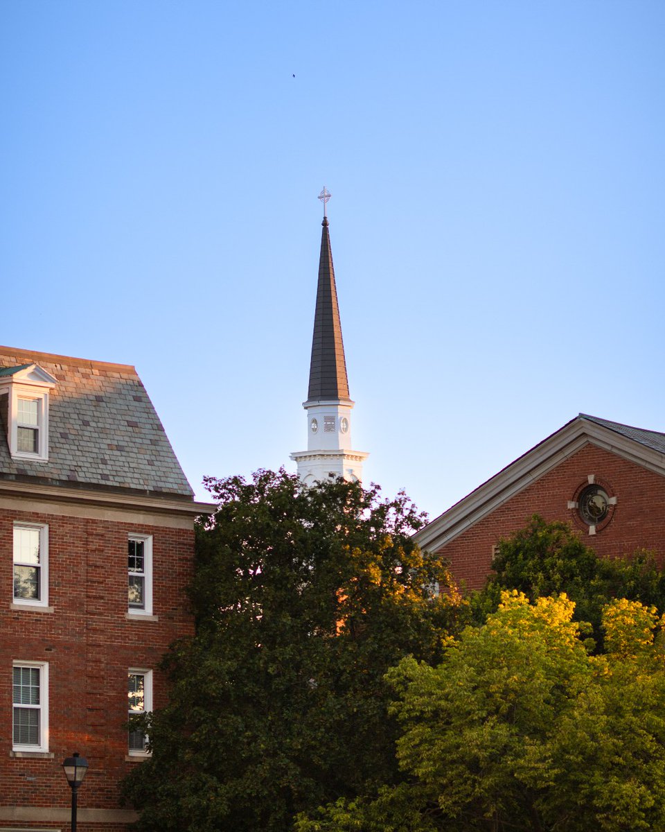 elmhurst_u's tweet image. Elmhurst University honors Native American Heritage Month by recognizing the profound impact of Indigenous communities, both past and present, including the Ojibwe, Odawa, Potawatomi, Illinois, Miami, Sauk, Fox, Kickapoo, Ho-Chunk and many other tribes.