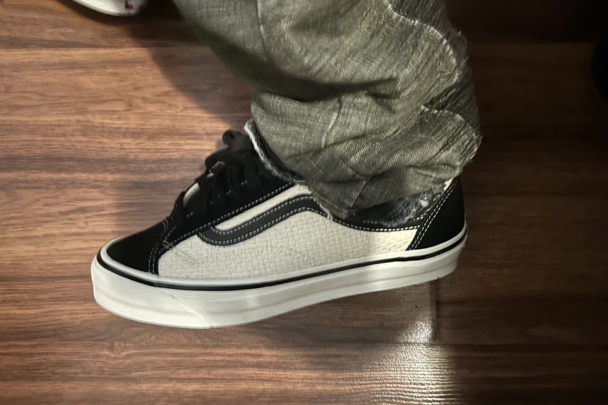 TV (@typevalid) on Twitter photo 